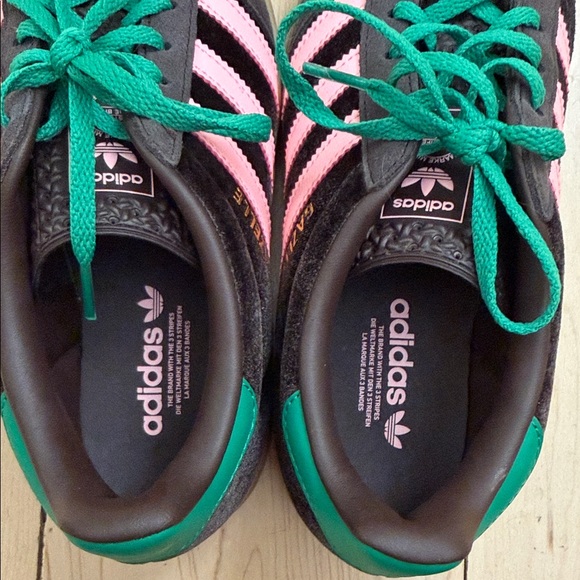 Adidas Brown velvet and suede Sneakers with Green Laces - Picture 4 of 6